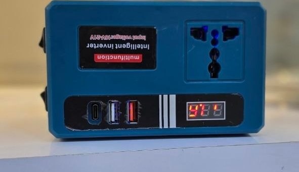 اینورتر مبدل برق شارژی پرتابل ۲۲۰ ولت چراغ دار